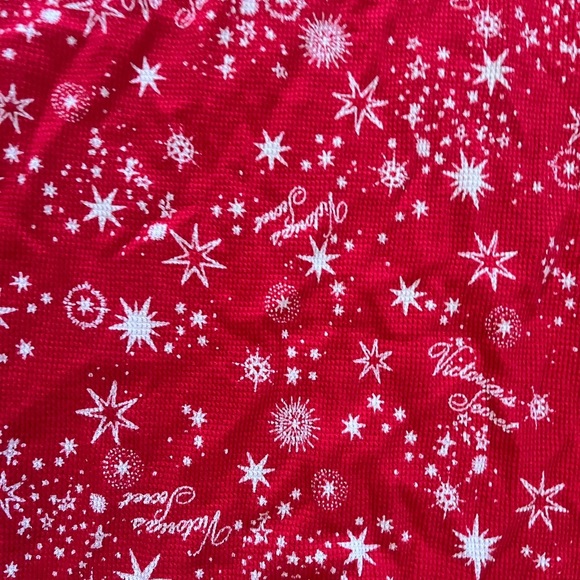 Victoria’s Secret 2 two piece snowflake winter red white pajamas Sz Large - Picture 5 of 10